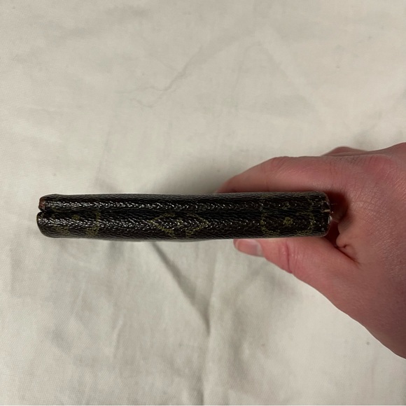 Men’s Louis Vuitton Brown Monogram Wallet & Card Holder Fold Out Compartment. - Picture 7 of 14